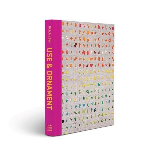 Use And Ornament: An Exploration Of The Improv Quilt (Hardcover)