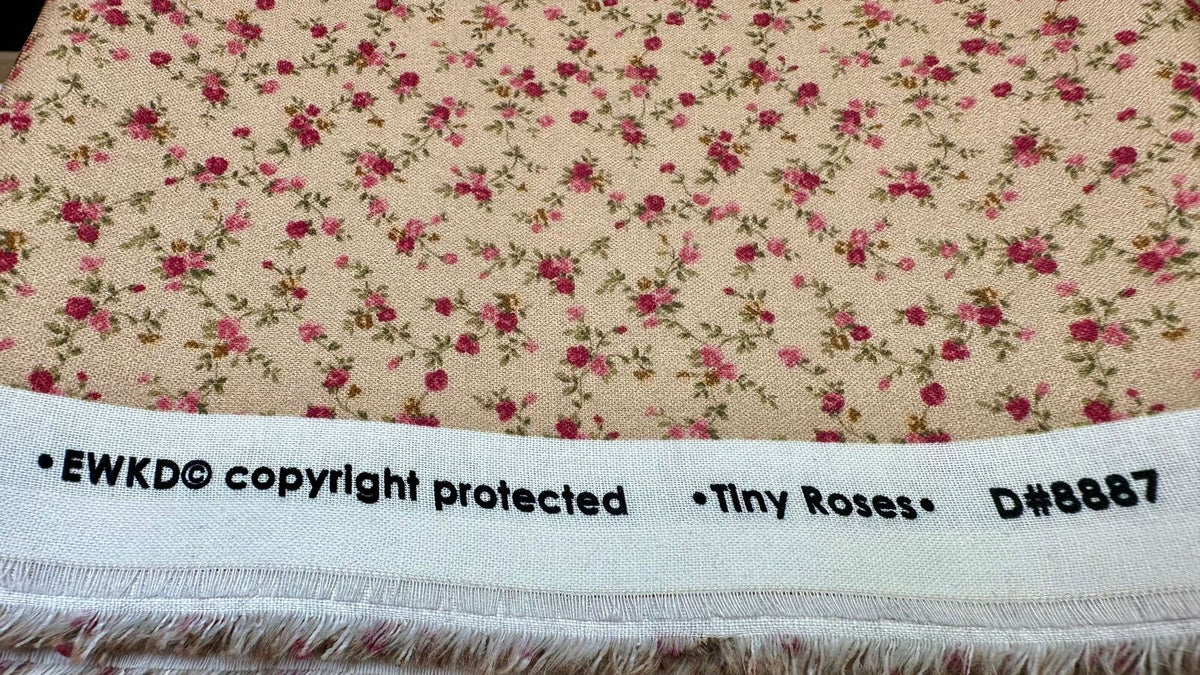 1/2 Yard Robert Kaufman Tiny Roses Fabric